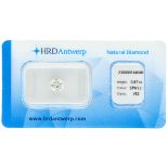 No Reserve - 0.87 ct. HRD-certified natural diamond.
