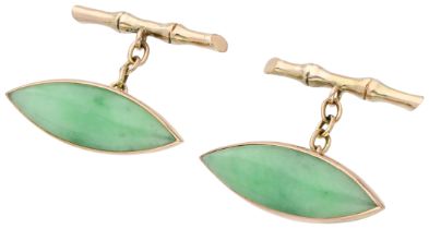 No Reserve - 10K yellow gold pair of cufflinks with marquise cut jadeite.