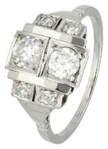 No Reserve - 18K white gold Art Deco ring set with approx. 0.91 ct old cut diamond.