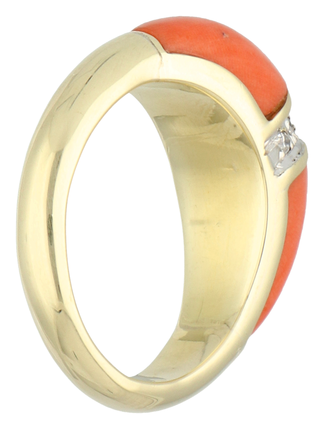 No Reserve - 14K yellow gold vintage ring set with red coral and diamonds. - Image 2 of 4