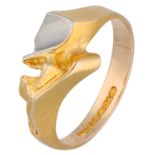 No Reserve - Lapponia gold/platinum 'Episode' ring designed by Björn Weckström.