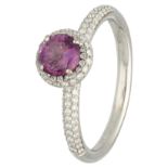 No Reserve - 18K White gold shoulder ring set with synthetic pink sapphire and approx. 0.33 ct. diam