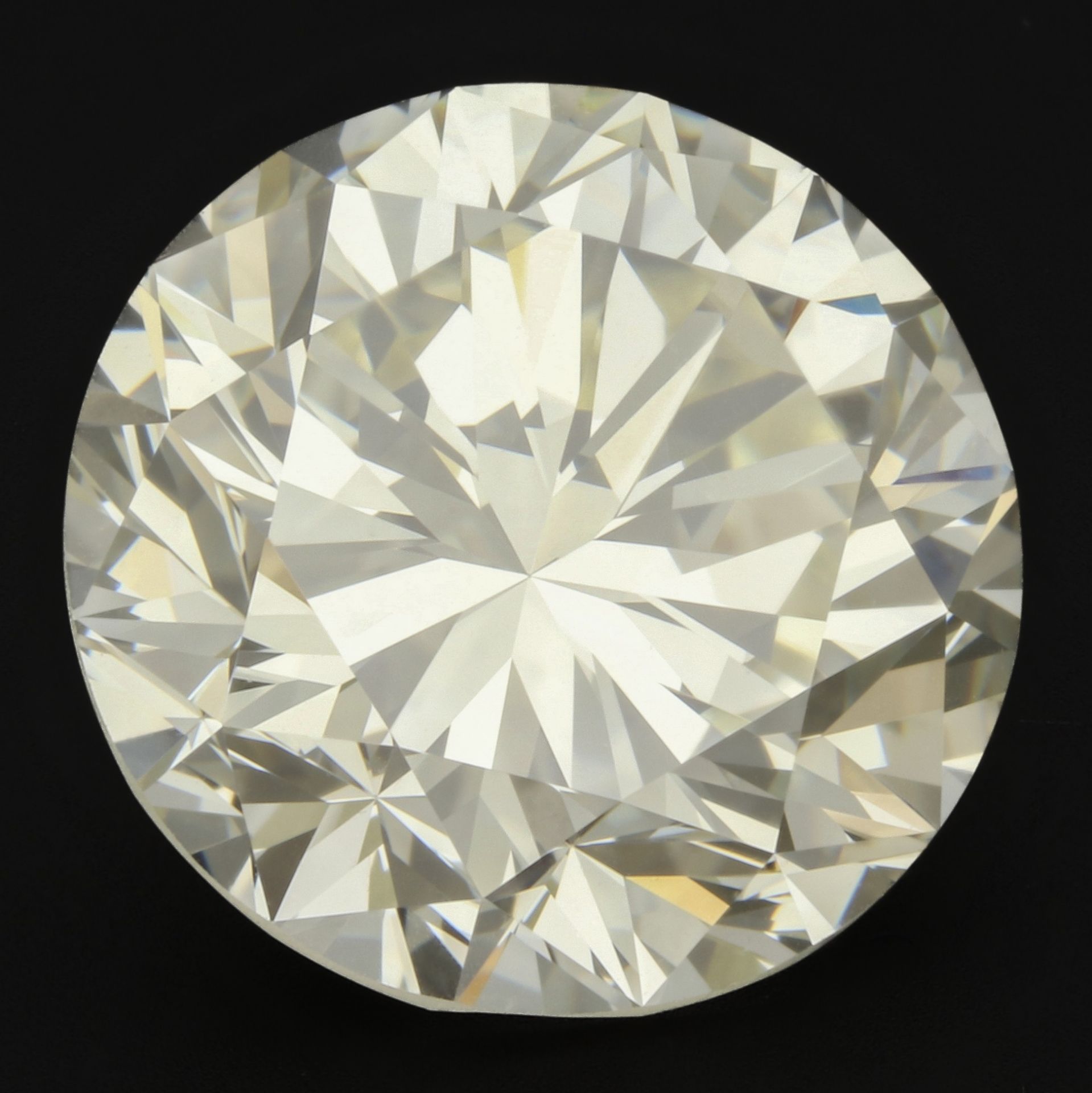 No Reserve - 3.01 ct. HRD-certified natural diamond.