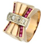 No Reserve - 14K Rose gold vintage tank ring set with approx. 0.23 ct. diamond and synthetic rubies.