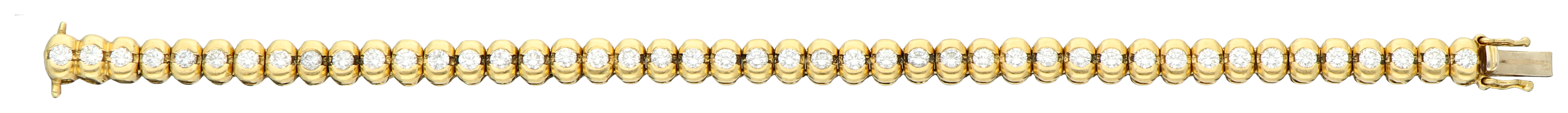 No Reserve - 18K yellow gold tennis bracelet set with approx. 3.44 ct. diamonds. - Image 2 of 5