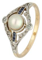 No Reserve - 18K Gold/platinum Art Deco ring set with cultured pearl and diamond.