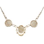 No Reserve - 14K Yellow gold necklace with agate.