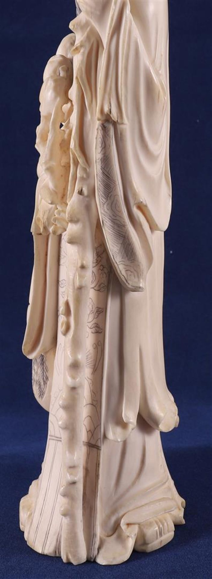 A carved ivory Shou Lao, China, early 20th century. - Image 6 of 14