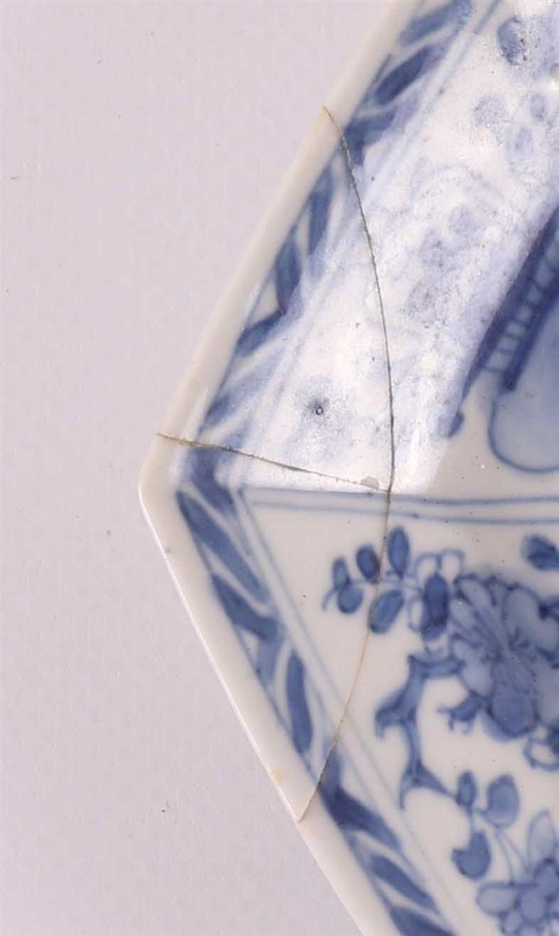 A lot of various Chinese porcelain, including cups and saucers, China 18th/19th  - Bild 3 aus 26