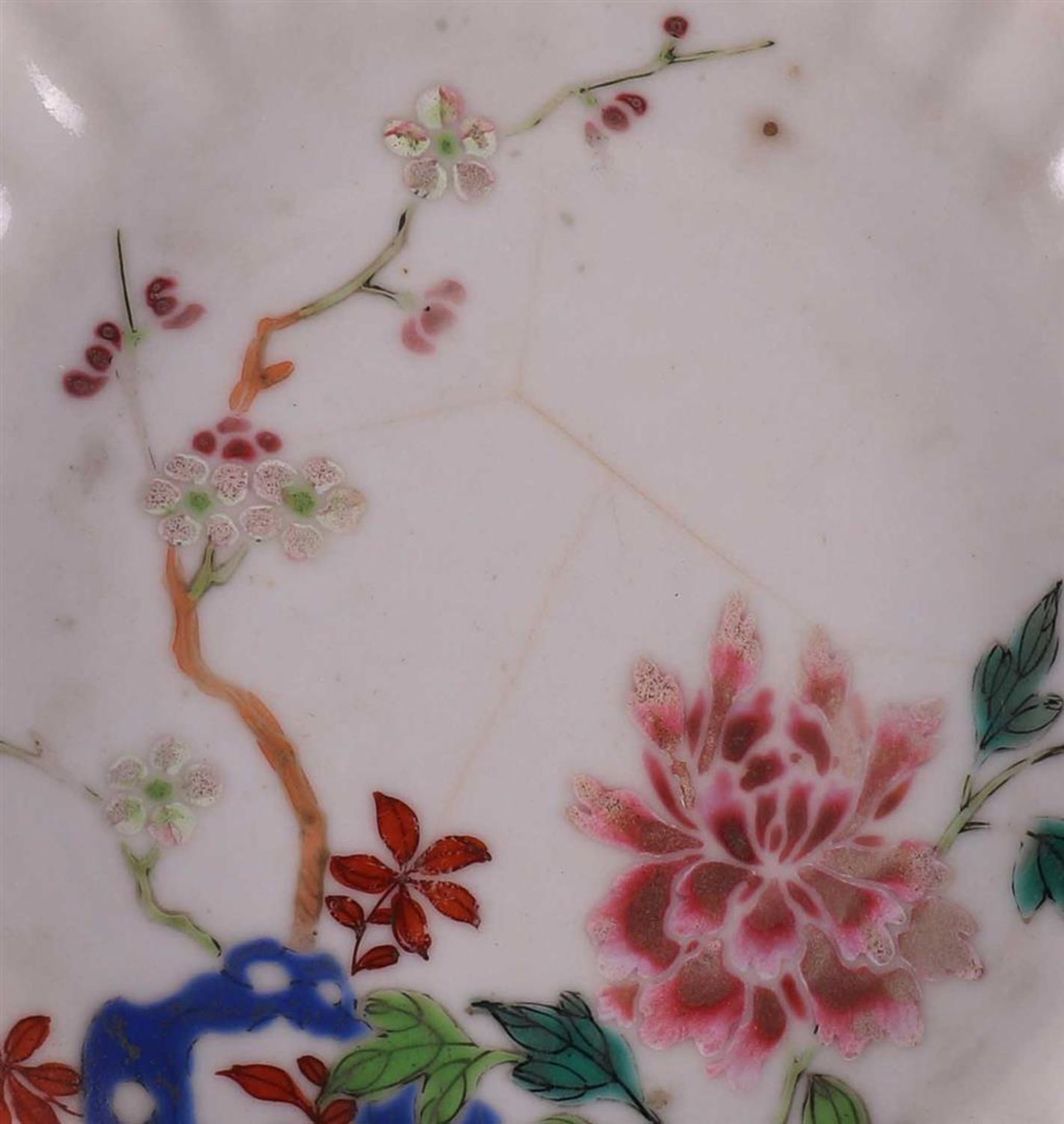 A lot of various Chinese porcelain, including cups and saucers, China 18th/19th  - Bild 11 aus 26