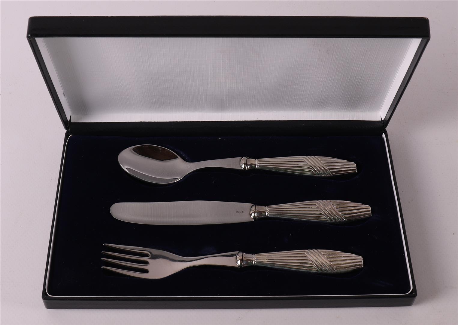 A 1st grade 925/1000 silver children's cutlery.