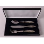 A 1st grade 925/1000 silver children's cutlery.