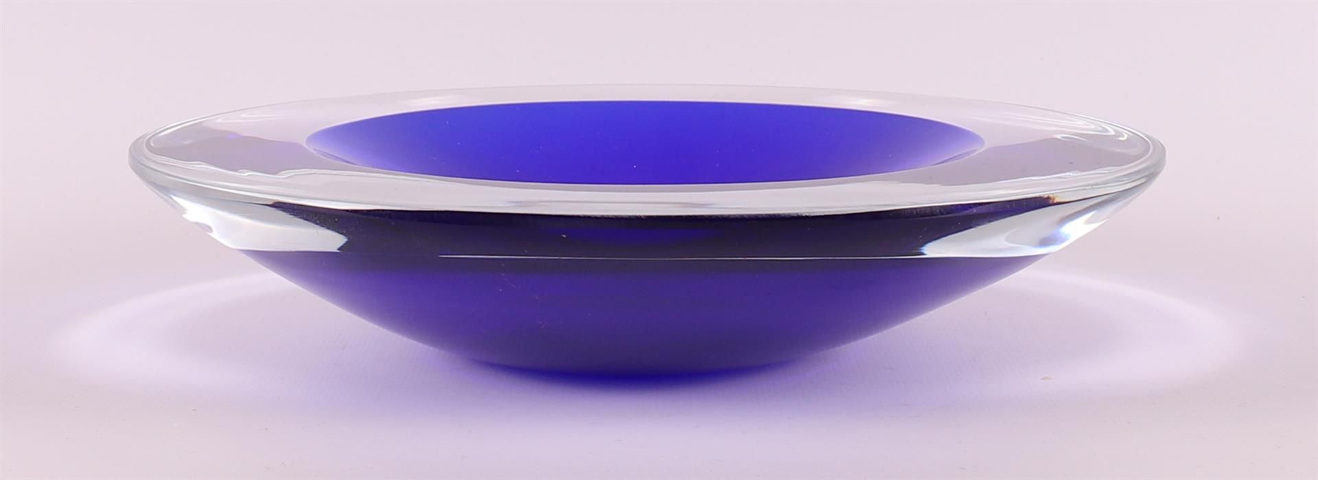 A blue and clear glass 'Crystal Graal Design' serica bowl, Olaf Stevens 1999 - Image 2 of 4
