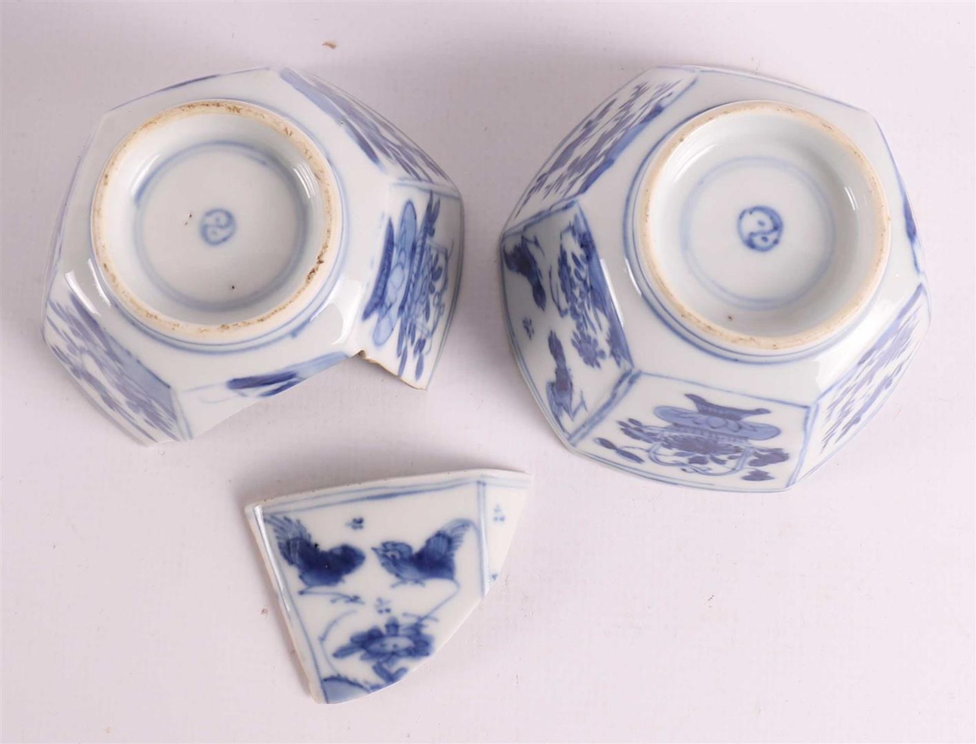 A lot of various Chinese porcelain, including cups and saucers, China 18th/19th  - Bild 8 aus 26