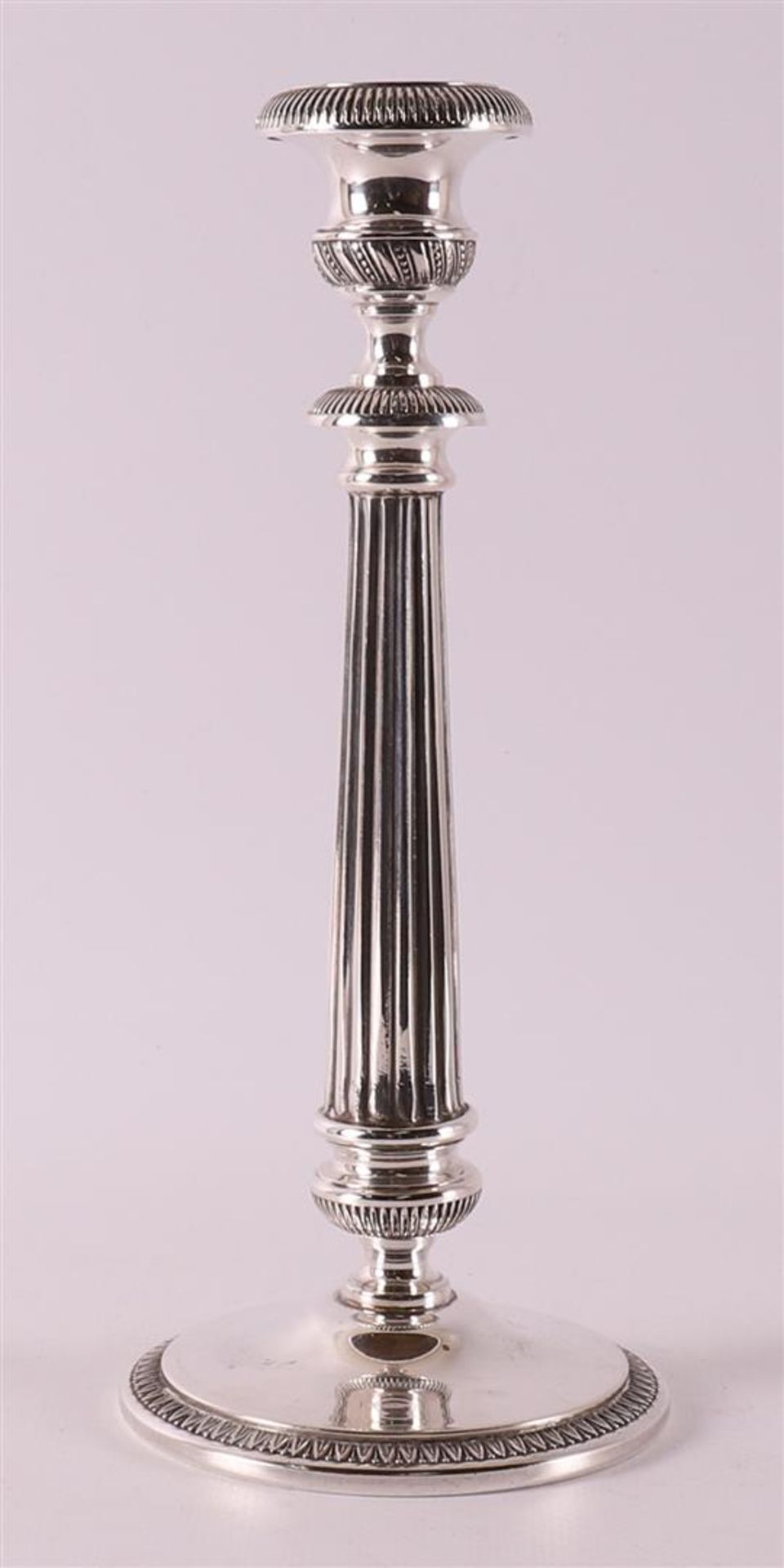 A 3rd grade silver 1-light candlestick, 20th century. - Bild 2 aus 2