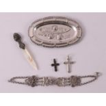 A lot of various silver, including cross pendants.