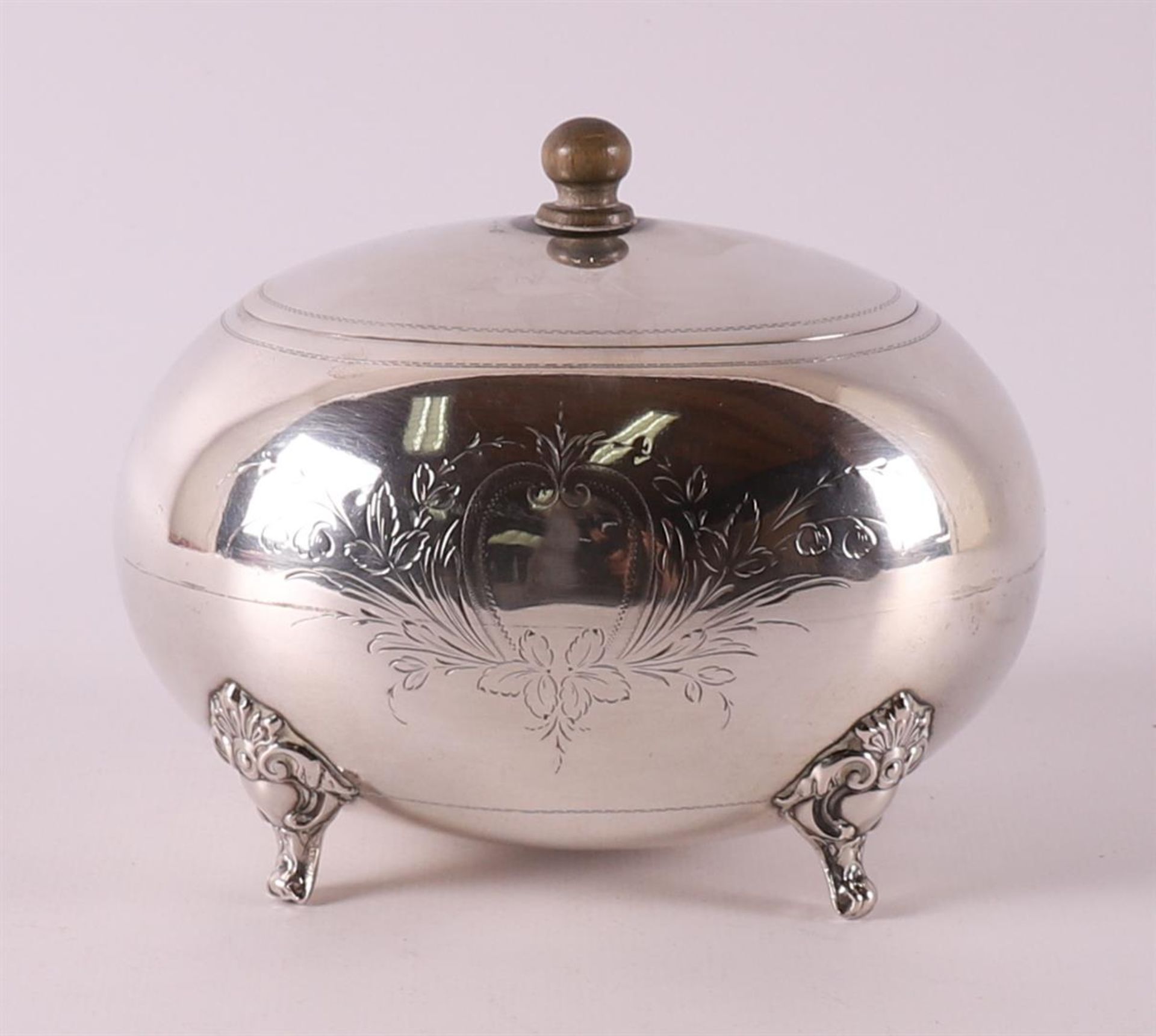A 3rd grade silver tea box, 2nd half 19th century - Bild 2 aus 4