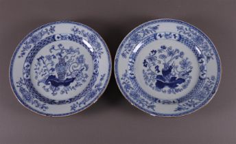 A set of blue/white porcelain dishes, China, Kangxi, early 18th century.