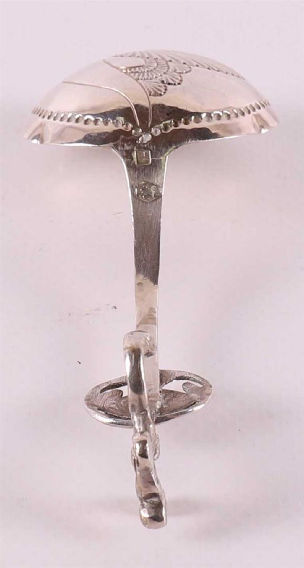 A silver cream spoon, Friesland, 18th century. - Bild 3 aus 3