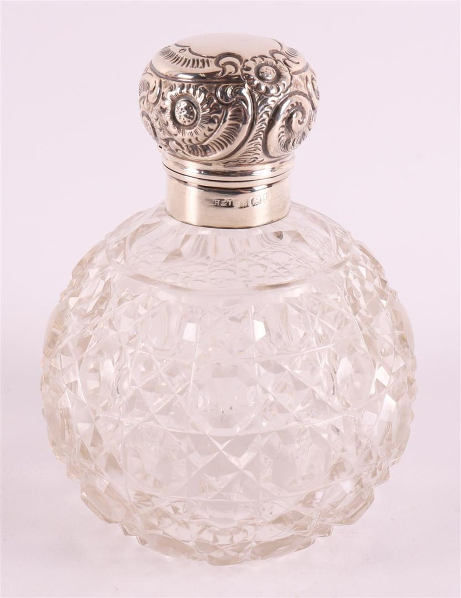 A spherical crystal odor flask with silver valve closure, England - Image 2 of 3