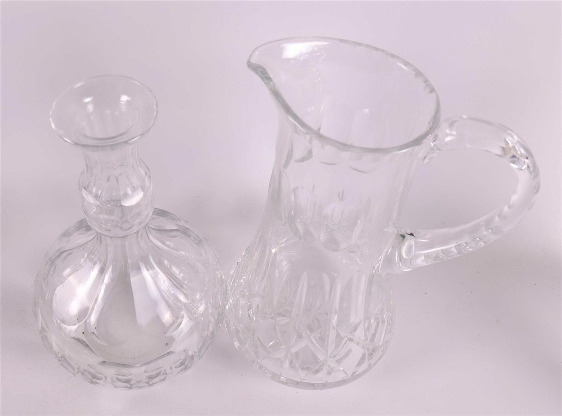 A lot of various glass and crystal, including decanters and jug, 20th century - Image 2 of 8