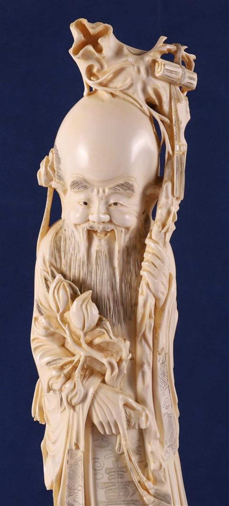 A carved ivory Shou Lao, China, Guangxu (1875-1908), around 1900. - Image 2 of 9