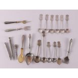 A lot of various items, mainly silver, including cake forks and spoons, 20th cen
