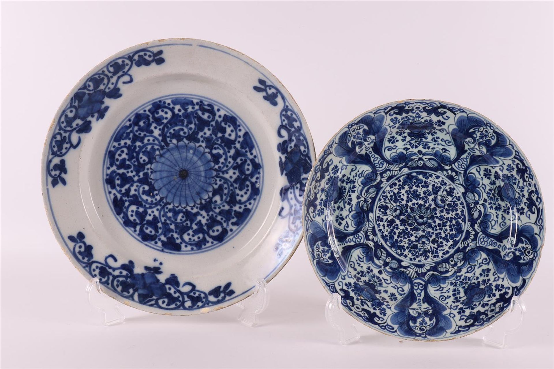 A blue/white Delft earthenware pancake plate, 18th century.