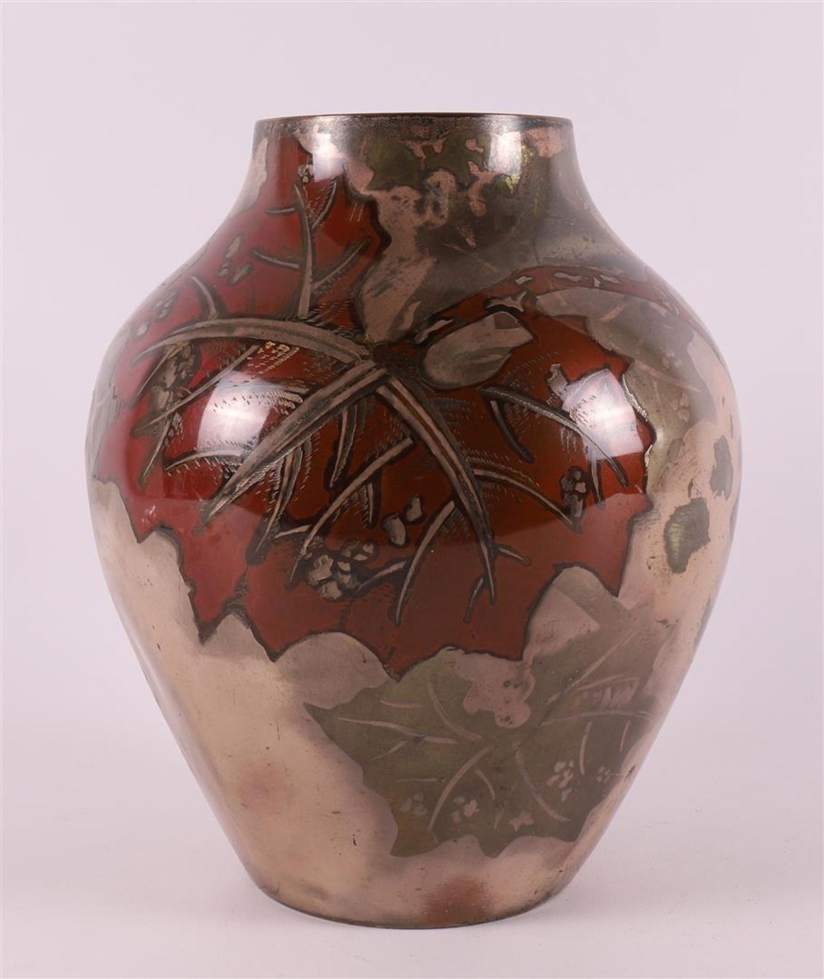 A brass vase, design: Paul Haustein for WMF-Ikora, Germany, ca. 1930.