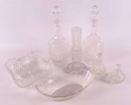 A lot of various crystals, including decanters and boat-shaped bowl, around 1900