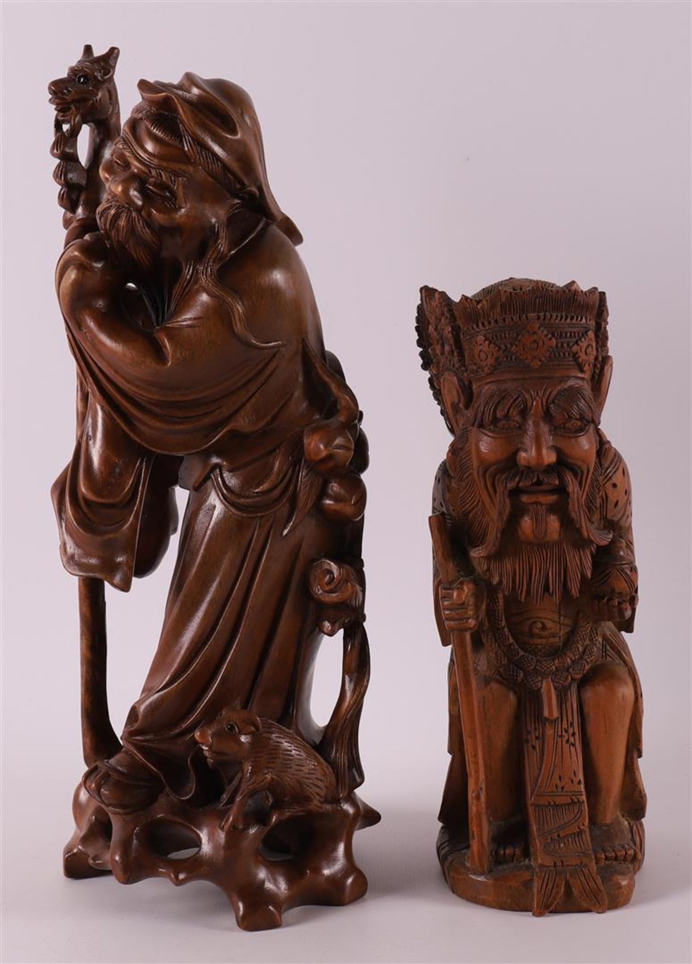 A lot of Asian art, including carved wooden sculptures and Japanese woodcuts. - Image 3 of 5