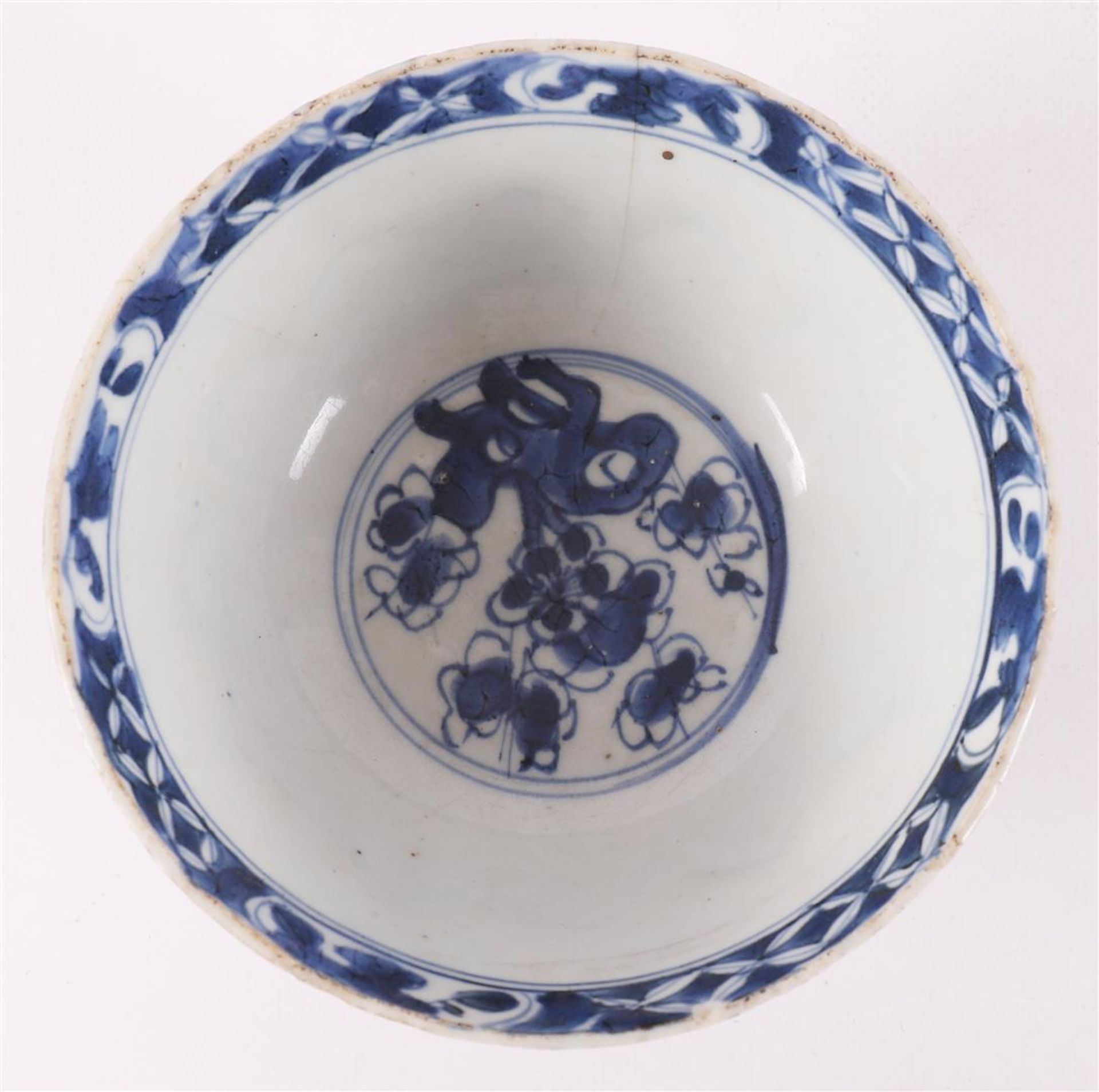 Two various blue/white porcelain bowls and curb ring, China, Kangxi, around 1700 - Image 6 of 8
