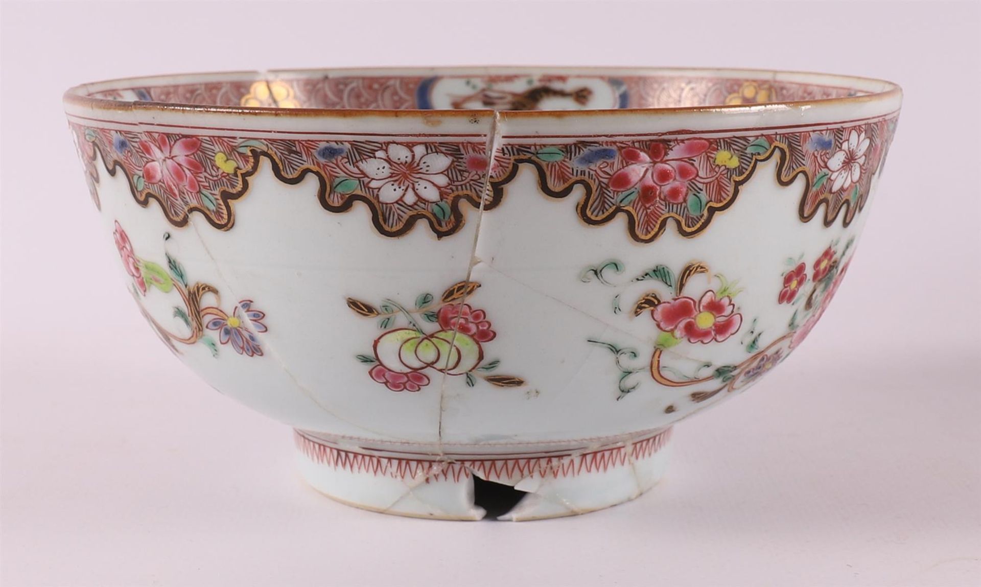 Three famille rose porcelain bowls on stand ring, China, Qianlong, 18th century. - Image 2 of 13