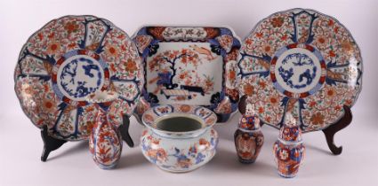 A lot of various Chinese and Japanese porcelain, 18th/19 century.