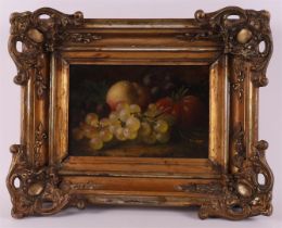 Hein, Hendrik Jan (Kampen 1822-1866) 'Still life with grapes, apple and tomato',