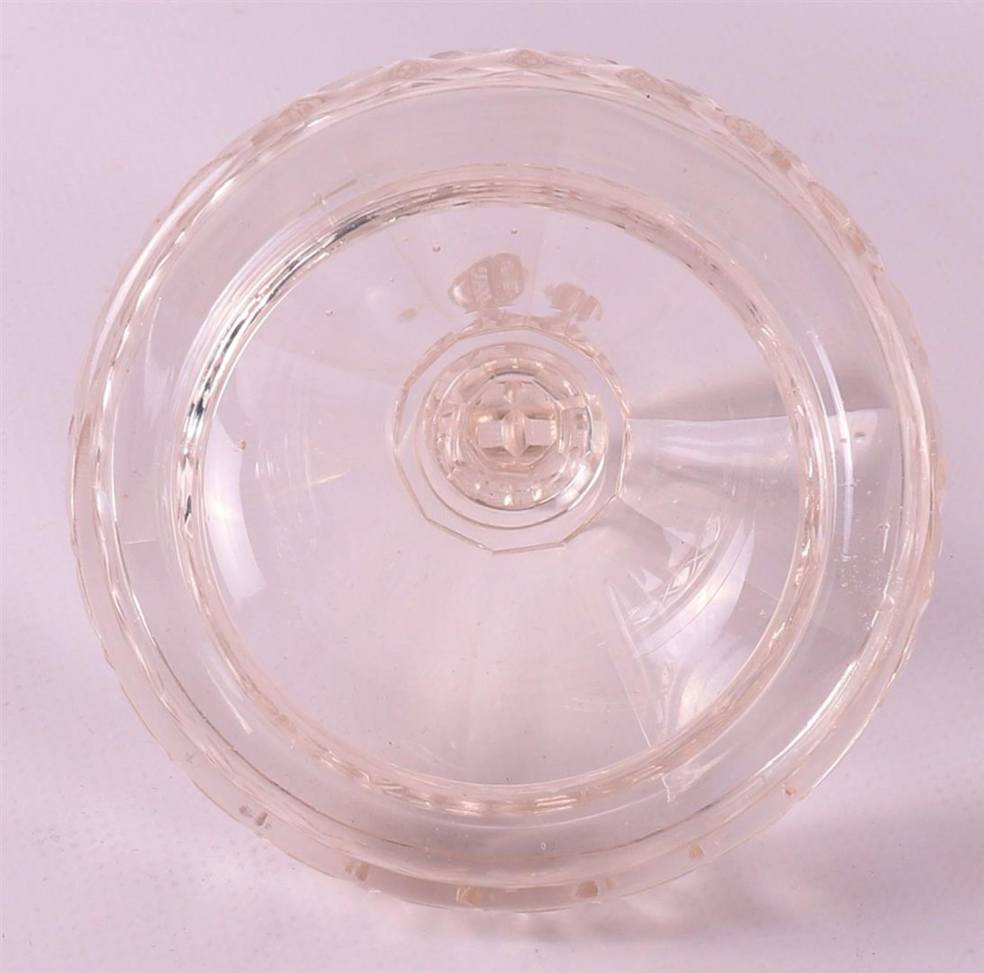 A cut crystal ginger lid coupe + ditto smaller one, 19th century. - Bild 3 aus 6