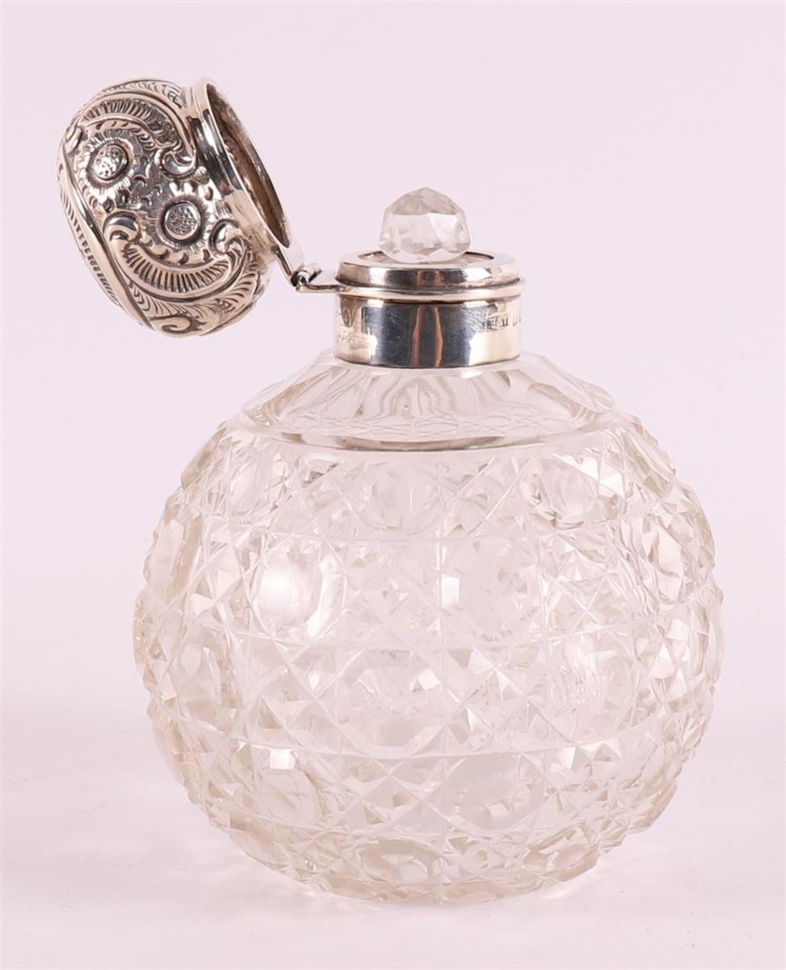 A spherical crystal odor flask with silver valve closure, England - Image 3 of 3