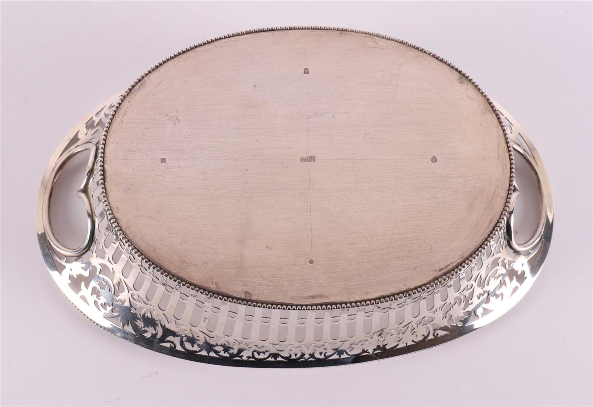 A second grade 835/1000 silver boat-shaped basket, 1910. - Image 4 of 4