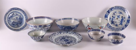 A lot of various Chinese porcelain bowls and plates, China, 18th century