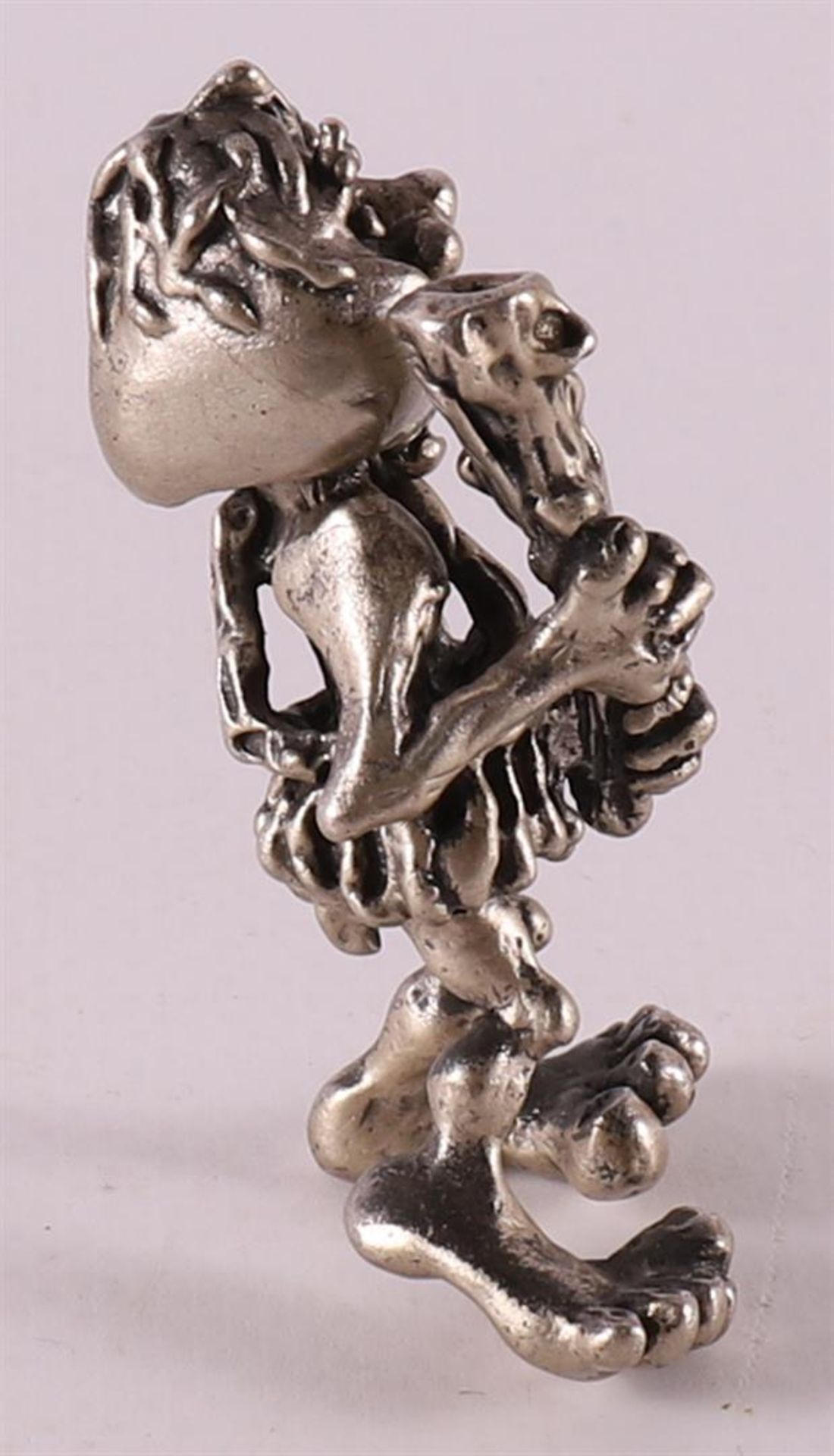 Tier silver. A 3rd grade 800/1000 silver troll with club. - Image 3 of 3