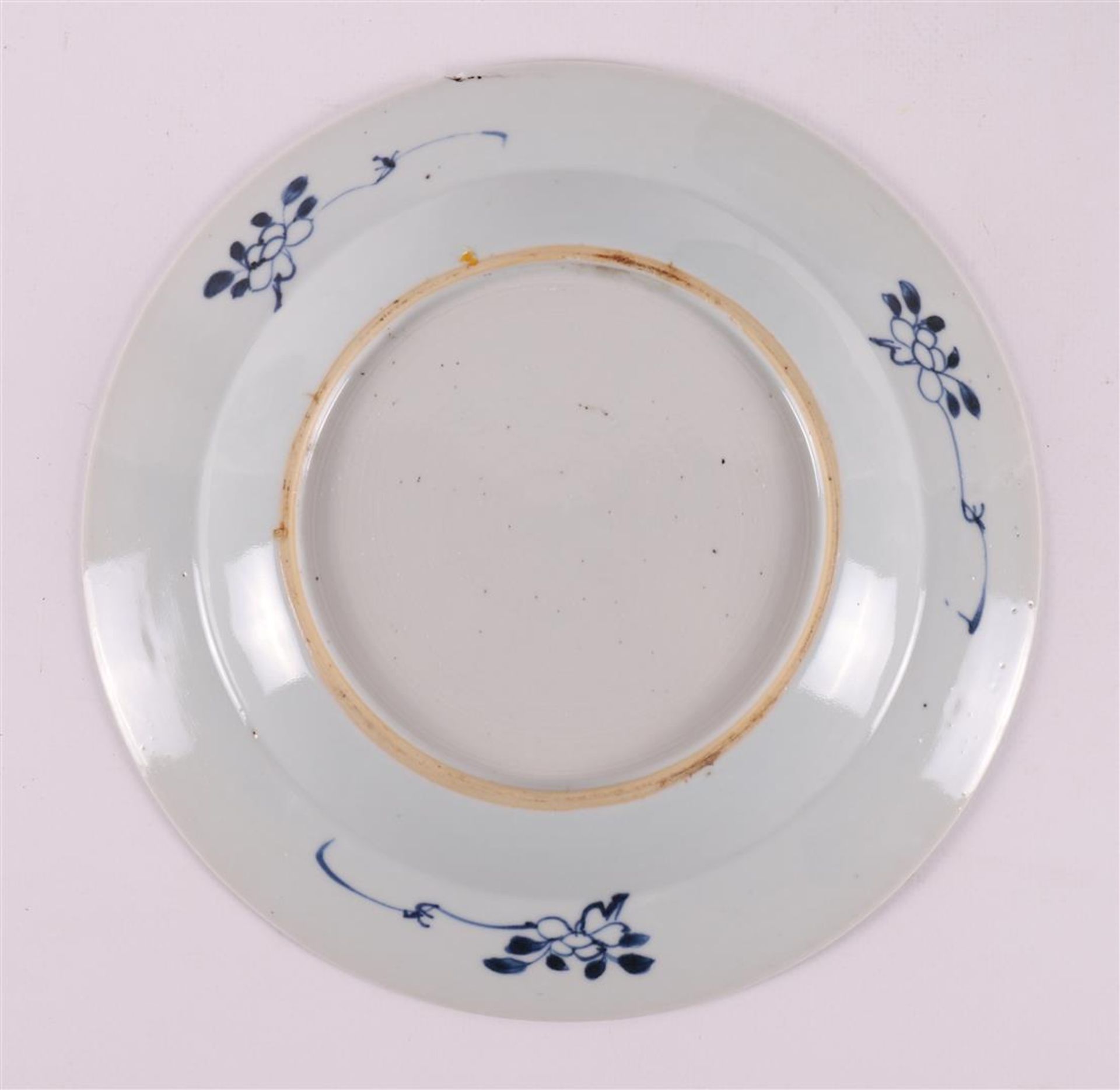 Three various blue/white porcelain plates, China, Qing Dynasty, around 1800. - Image 6 of 10