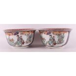 A pair of porcelain bowls on a stand, Japan, 20th century.