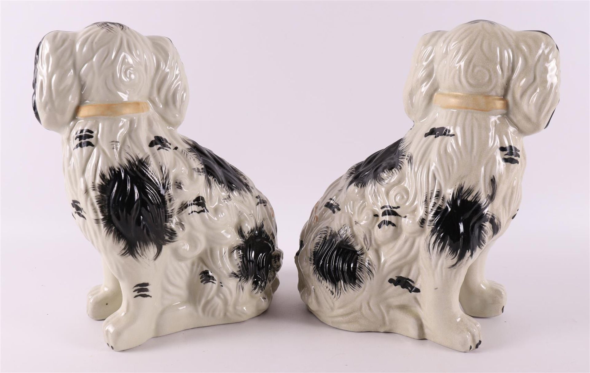 A pair of black and white earthenware dogs, England, Staffordshire, 19th century - Image 3 of 5