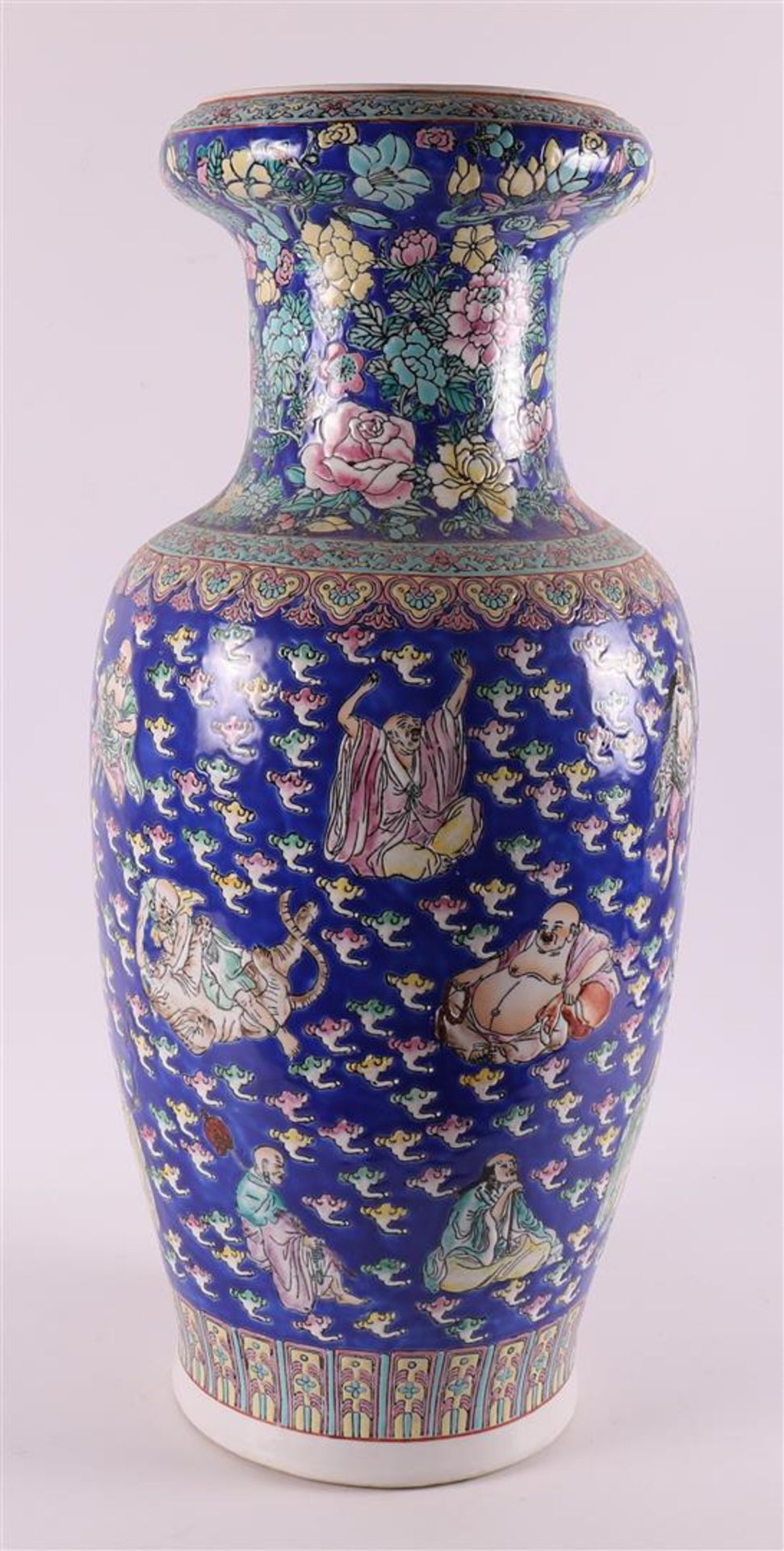 A baluster-shaped porcelain vase, China, 20th century. - Image 3 of 7