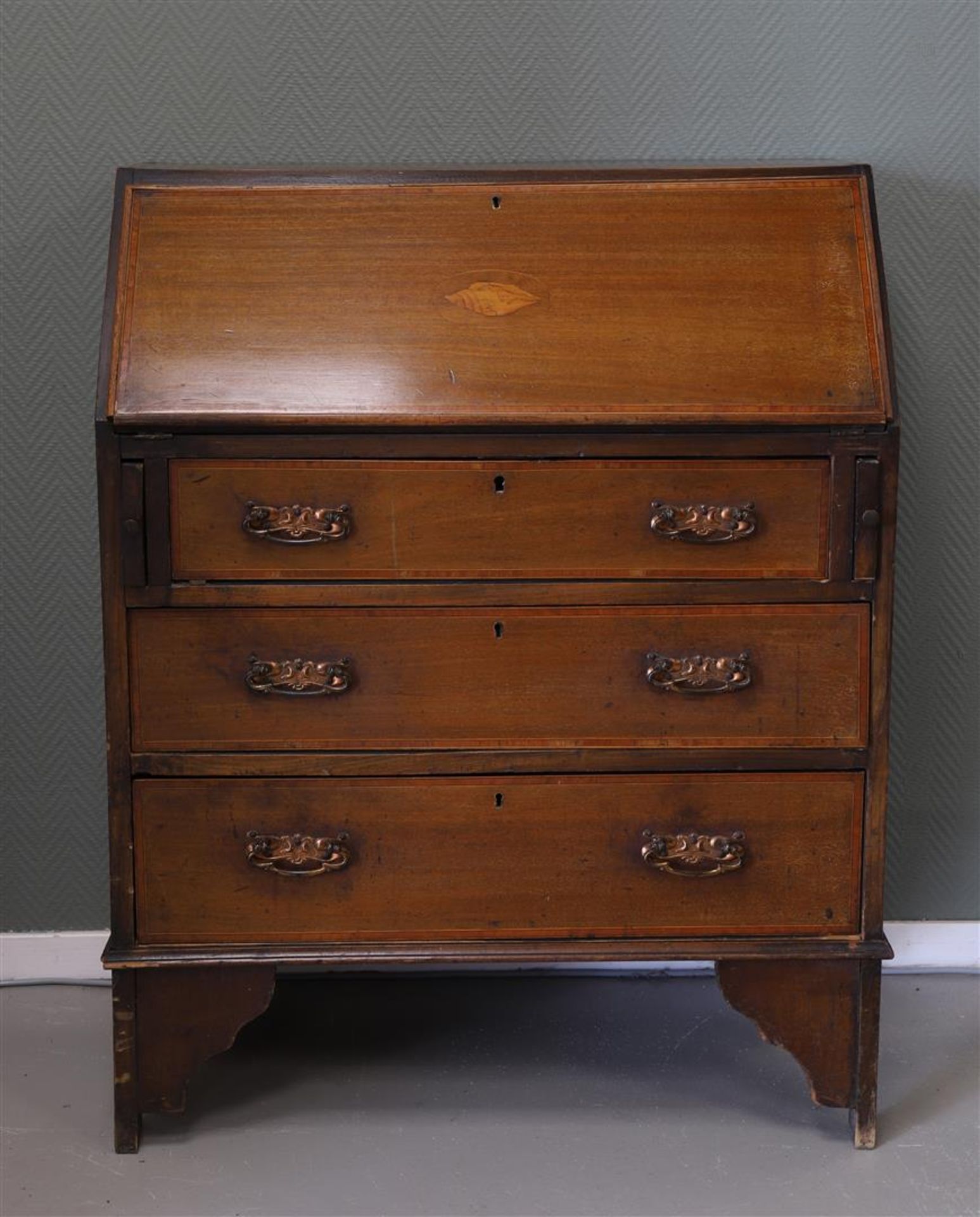 A folding desk, 19th century.