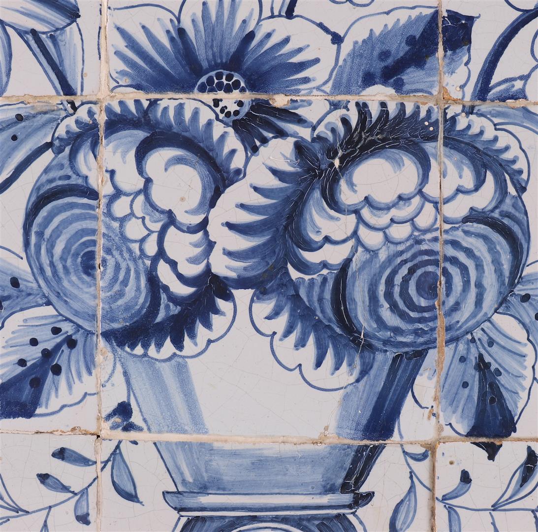 A 9-pass tile tableau with a flower vase decor, Netherlands, 18th century. - Bild 6 aus 11