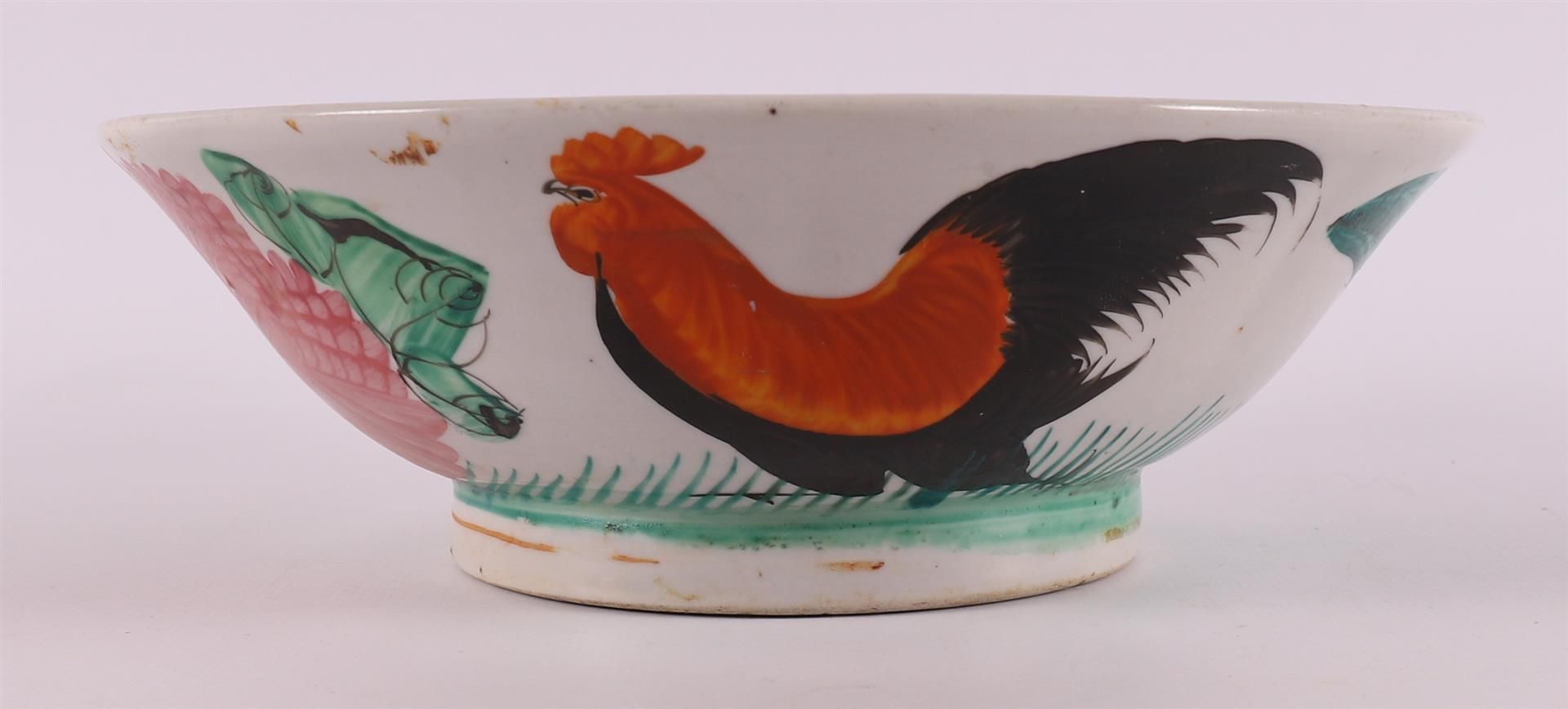 A blue/white and capucine porcelain bowl, China around 1900. - Bild 5 aus 10