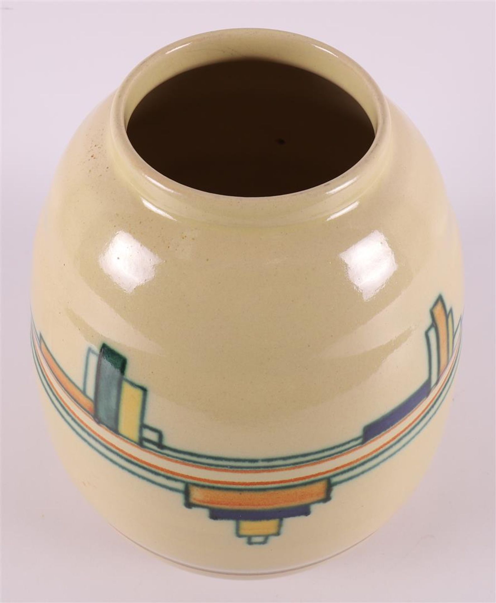 A pottery vase, Potterie KTP Kennemerland Velsen, 1929 - 1932 - Image 6 of 7