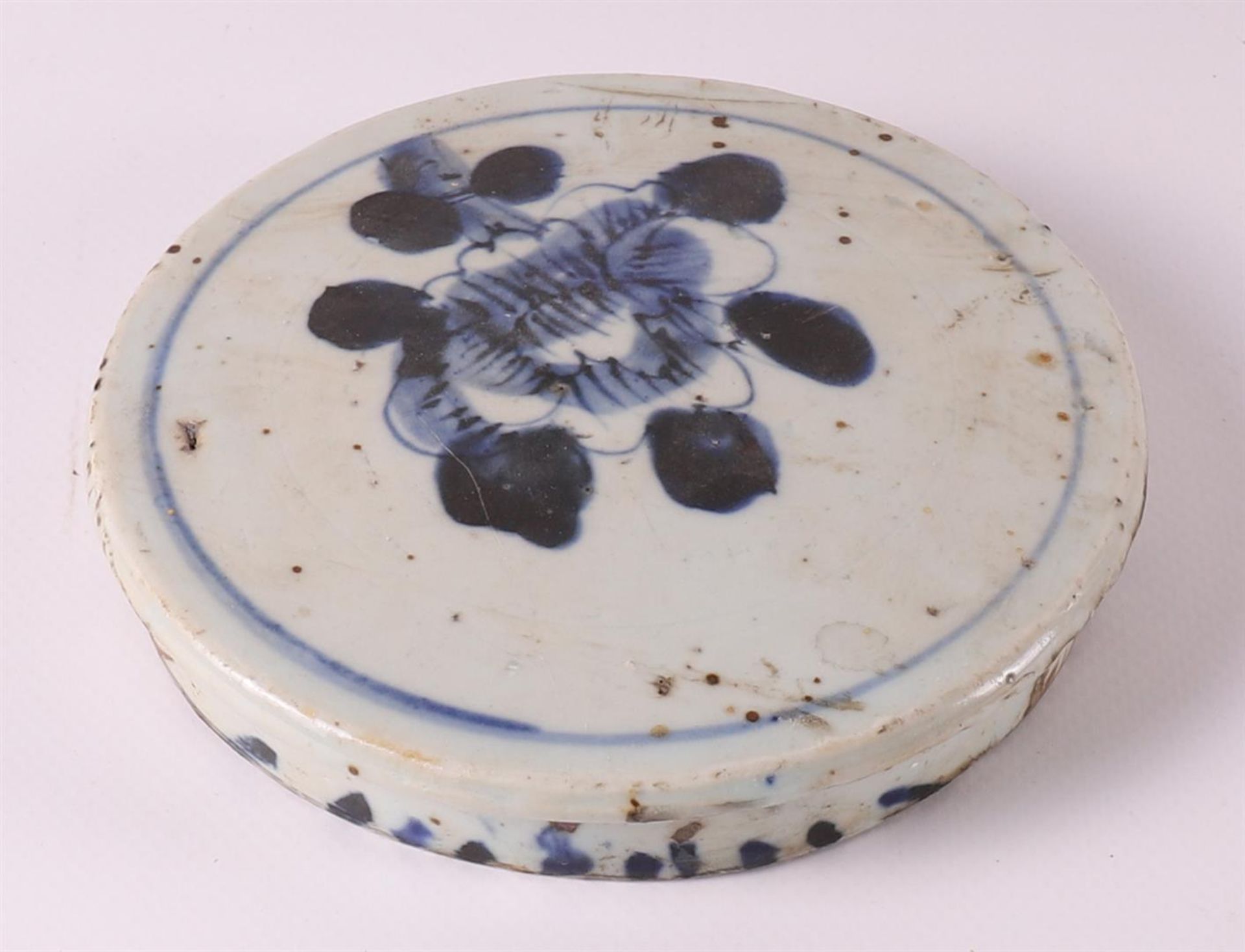 A blue/white porcelain ginger jar with lid, China, 19th century. - Bild 11 aus 12