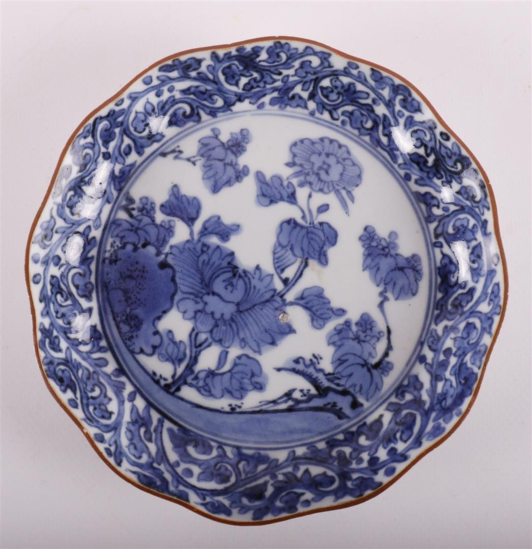 A blue/white porcelain pattipan, Japan, 19th century. - Bild 2 aus 6